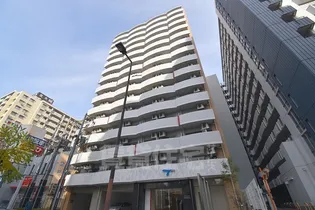 セレニテ新大阪カルム【3階】の外観