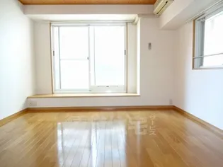 エステートモア今泉【9階】の寝室