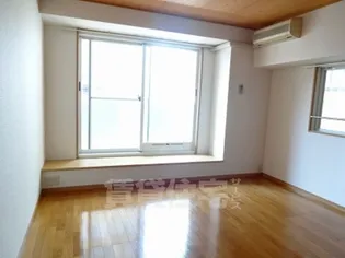 エステートモア今泉【9階】の居間