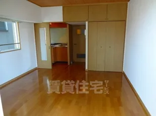 エステートモア今泉【9階】の居間