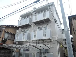 ビラージュ深草【3階】の外観