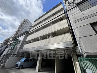 三甲イエム【5階】の外観