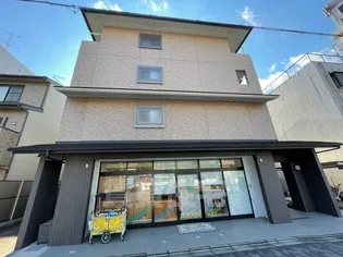 ジョイフルスクエア二条【2階】の外観