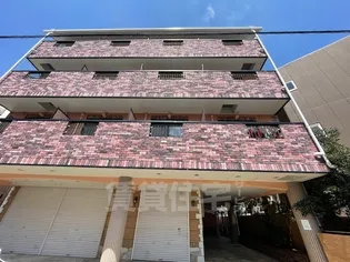 リーフジャルダン総持寺駅前の画像