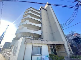 メゾン覚王山陽宮殿【3階】の外観