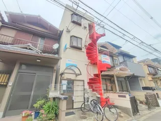 スクエアあきの画像
