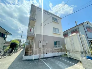 エステートピアウラタ【3階】の外観