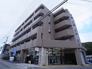 アルヴェアーレ【3階】の外観