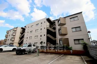 大阪府吹田市千里丘西【マンション】の外観