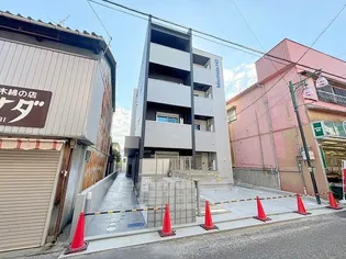 エヌエムキャトフヴァンドゥーズ【3階】の外観