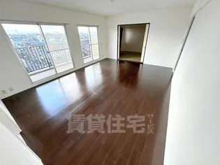 ユニハイム松原高見の里【6階】の居間