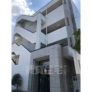 ライフ参番館【3階】の外観