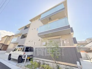 Hermanos del espacio【2階】の外観