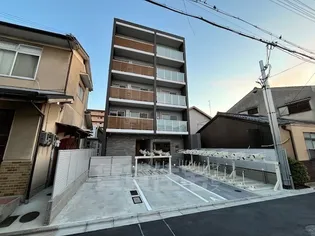 アドバンス京都レイズ【2階】の外観