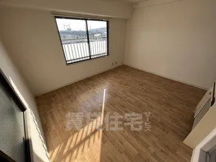 レジデンシア甲東園【3階】の寝室