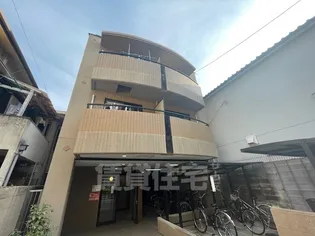 リファインハイツナカモト【3階】の外観