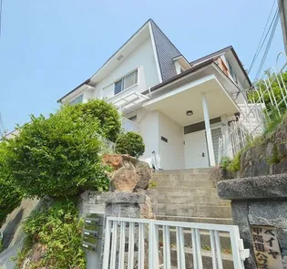 ベイヤ甲陽園【1階】の外観