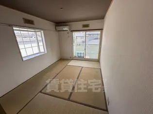 グランラフォーレ【2階】の寝室