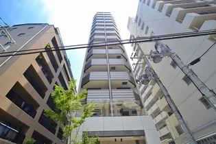 クリスタルグランツ新大阪【8階】の外観