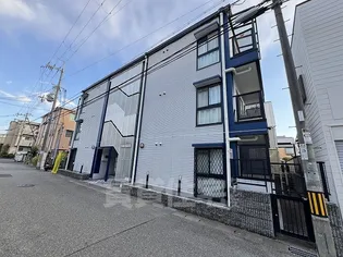 ヴィラサンローズ【2階】の外観