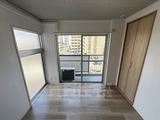 シャトー北野【4階】の寝室