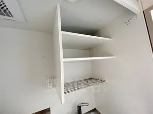 エヌエムドゥーズ【2階】の内装