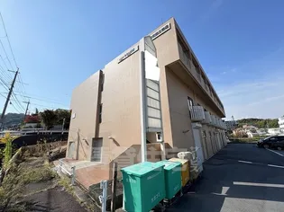 エヌエムドゥーズ【2階】の外観