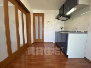 サウスサイド武庫之荘【3階】の居間