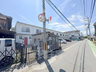 高岡アパートの画像