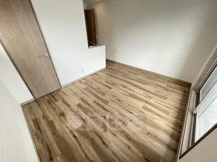 Le CINQ 尼崎東【3階】の居間