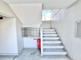 ハイツ舟木【3階】の玄関