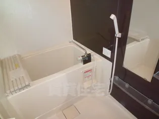 ルシェール鳴尾【1階】の風呂