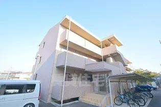 ヴェルベルヴィ【3階】の外観