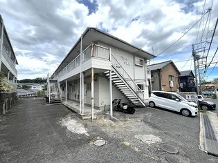 ドミール学園前?【1階】の外観