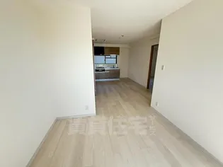 グローパレス2【2階】の居間