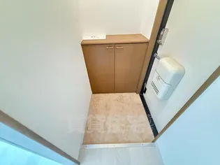 グローパレス2【2階】の玄関