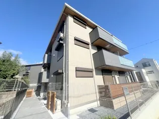 GRAMM六地蔵 A棟【1階】の外観