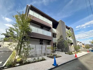 奈良県大和高田市西三倉堂1丁目【マンション】の外観