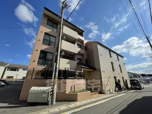 ファミリオ奥ノ坊【3階】の外観