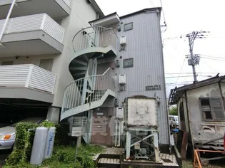 プペハイツ中山【3階】の外観