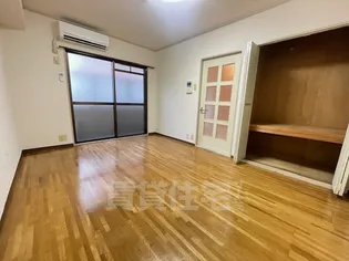 ビブレアビコ【2階】の居間