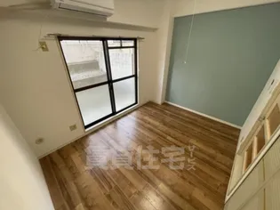 トーカン須磨神撫町キャスティール【2階】の居間