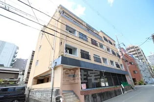 シルフィード・ドゥ・花隈【2階】の外観