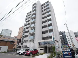 ロアール泉【8階】の外観