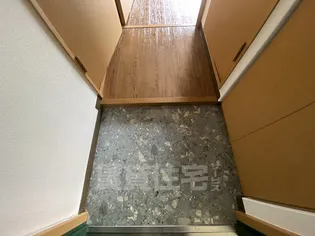 セレーノルーチェ【3階】の玄関