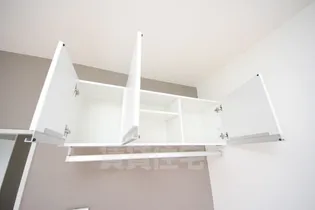 エヌエムドゥーズ【2階】の内装