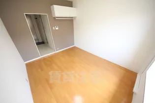 エヌエムドゥーズ【2階】の寝室