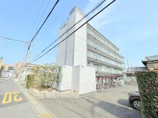 EM1022【3階】の外観