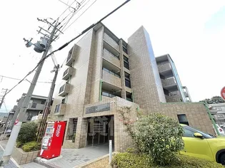 レフィナード【5階】の外観