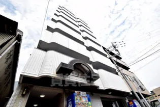 ロイヤル加美北【6階】の外観